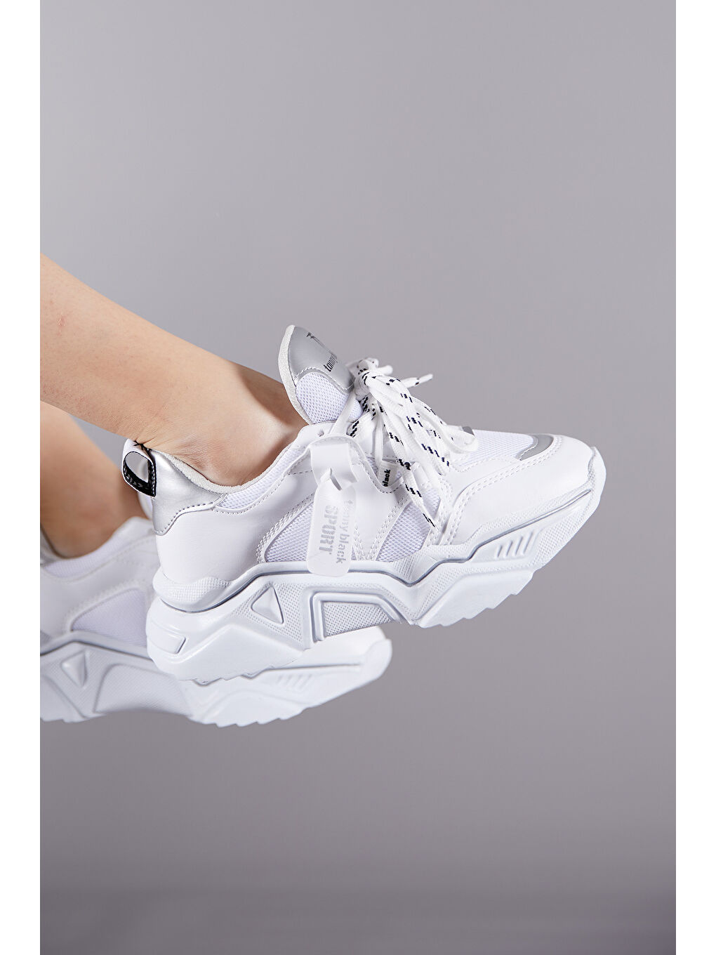Kadın Beyaz Rahat Kalıp Yüksek Taban Çift Bağcıklı Spor Ayakkabı-2