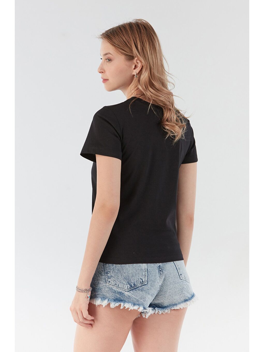 Siyah Ayıcık Ve Yazı Nakışlı Tişört-2