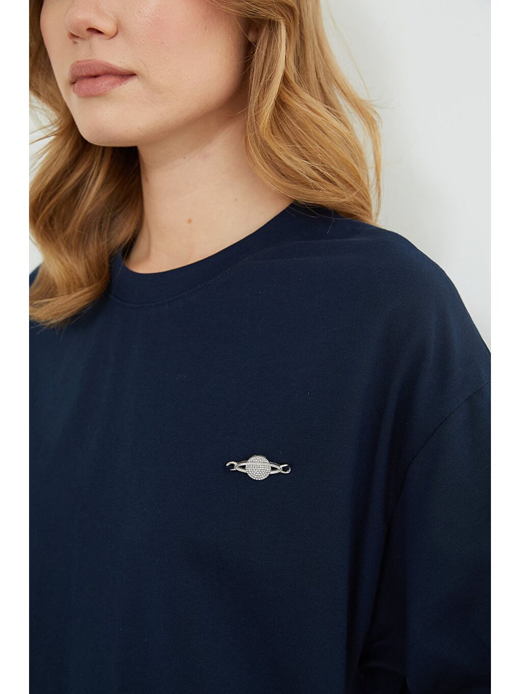 Lacivert Metal Aksesuarlı Bisiklet Yaka Salaş Tişört-4