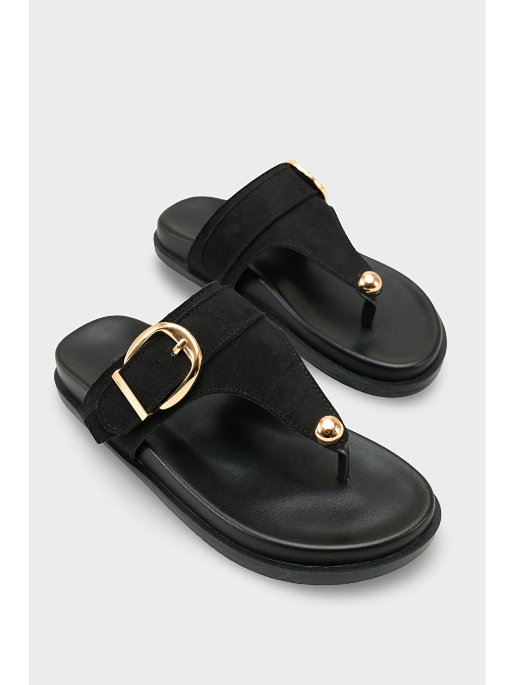 Siyah Michell Düz Topuklu Parmak Arası Metal Tokalı Kadın Terlik-1