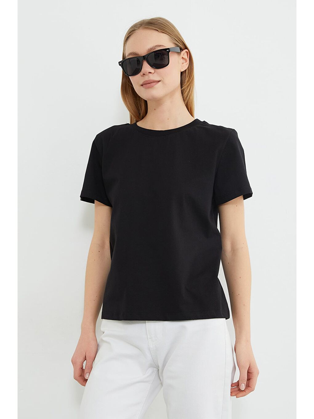 Siyah Basic Bisiklet Yaka Tişört