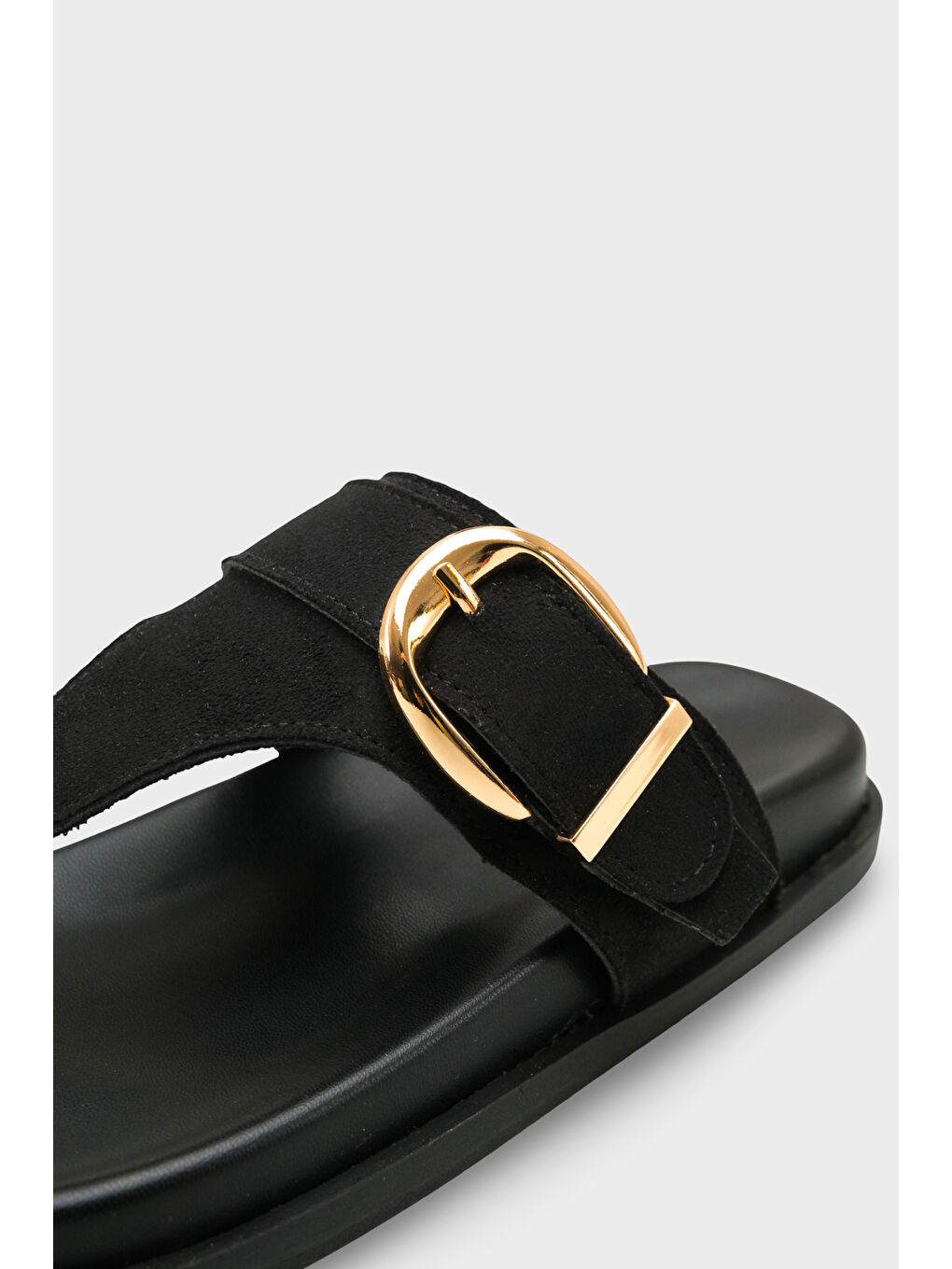 Siyah Michell Düz Topuklu Parmak Arası Metal Tokalı Kadın Terlik-3