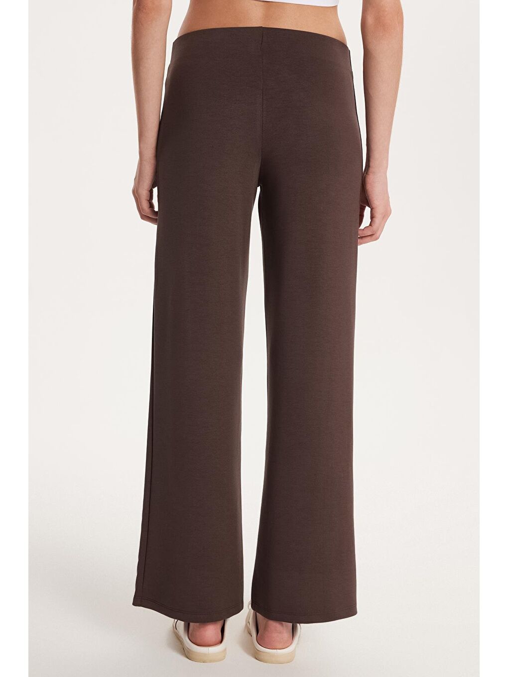 Kadın Relax Fit Rahat Kesim Lastikli Geniş Paça Modal Kahverengi Pantolon-4