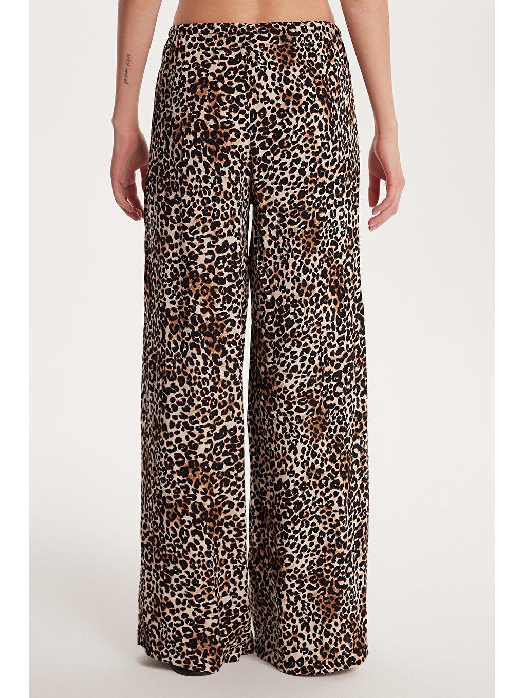 Karışık Kadın Slim Fit Dar Kesim Beli Lastikli Bağlamalı Leopar Desenli Pantolon-4