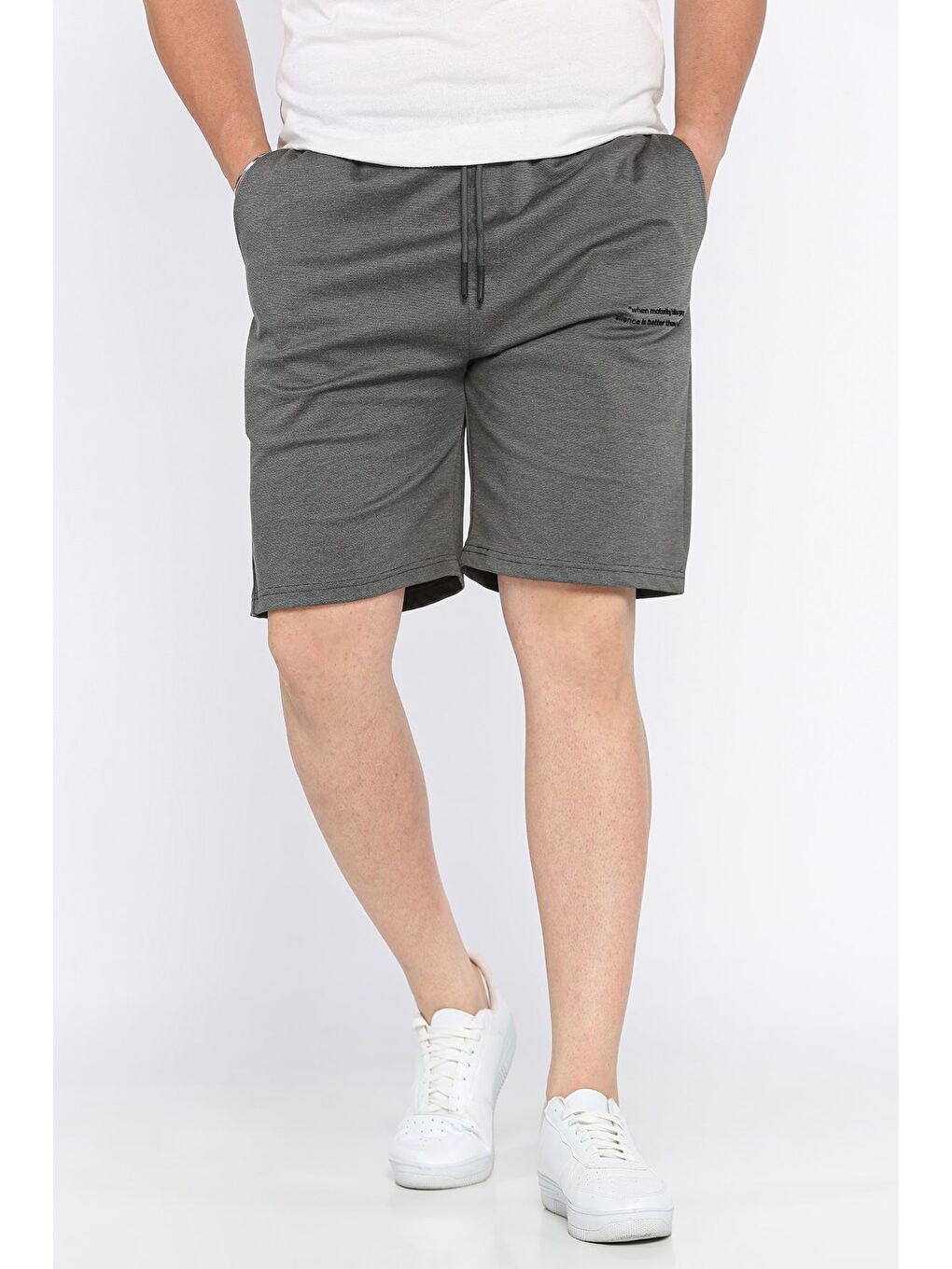 Antrasit Yazı Baskılı Erkek Şort