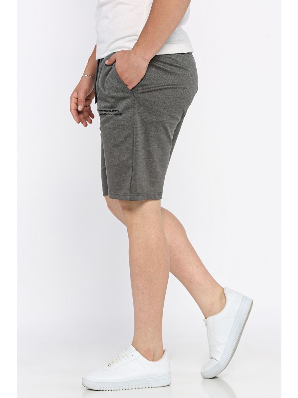 Antrasit Yazı Baskılı Erkek Şort-1