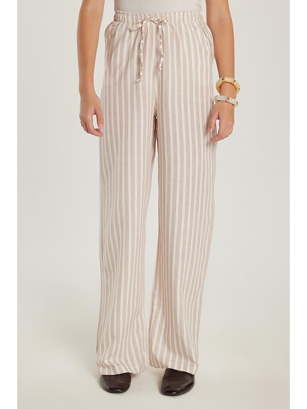 Karışık Slim Fit Dar Kesim Beli Bağcıklı Geniş Paça Pantolon