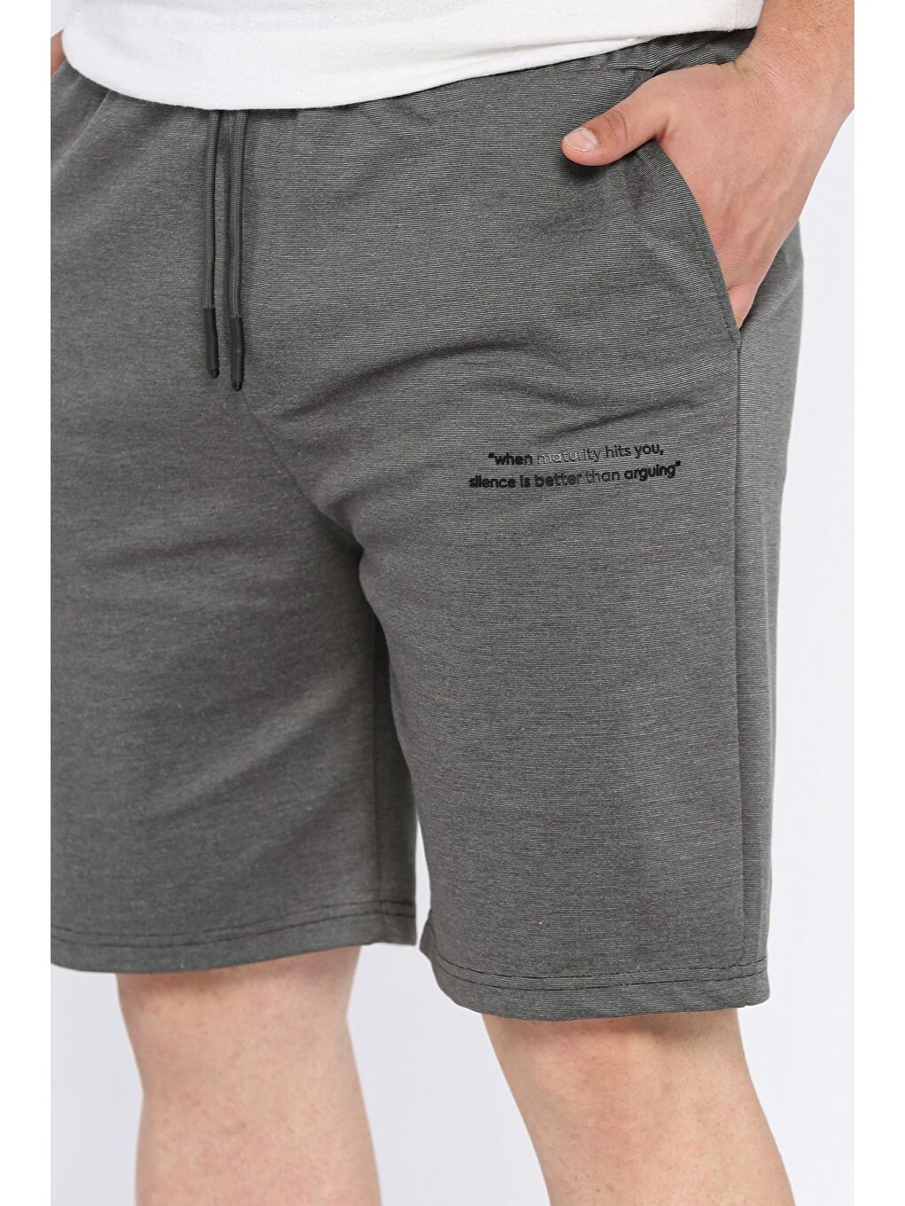 Antrasit Yazı Baskılı Erkek Şort-3