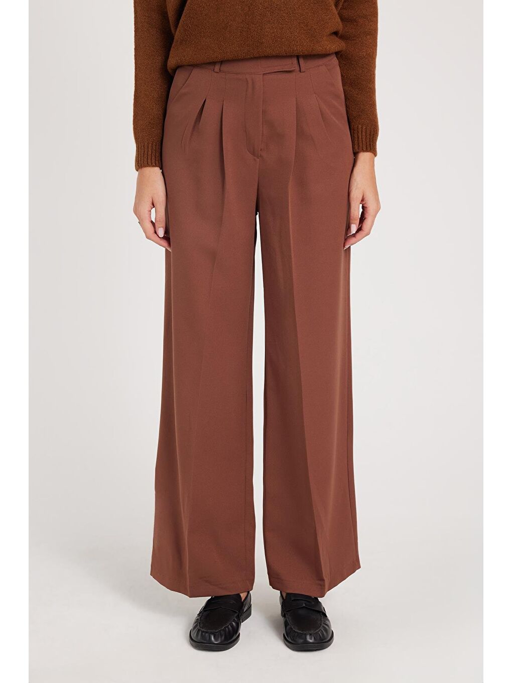 Kadın Regular Fit Klasik Kesim Cırt Kapamalı Palazzo Kahverengi Pantolon