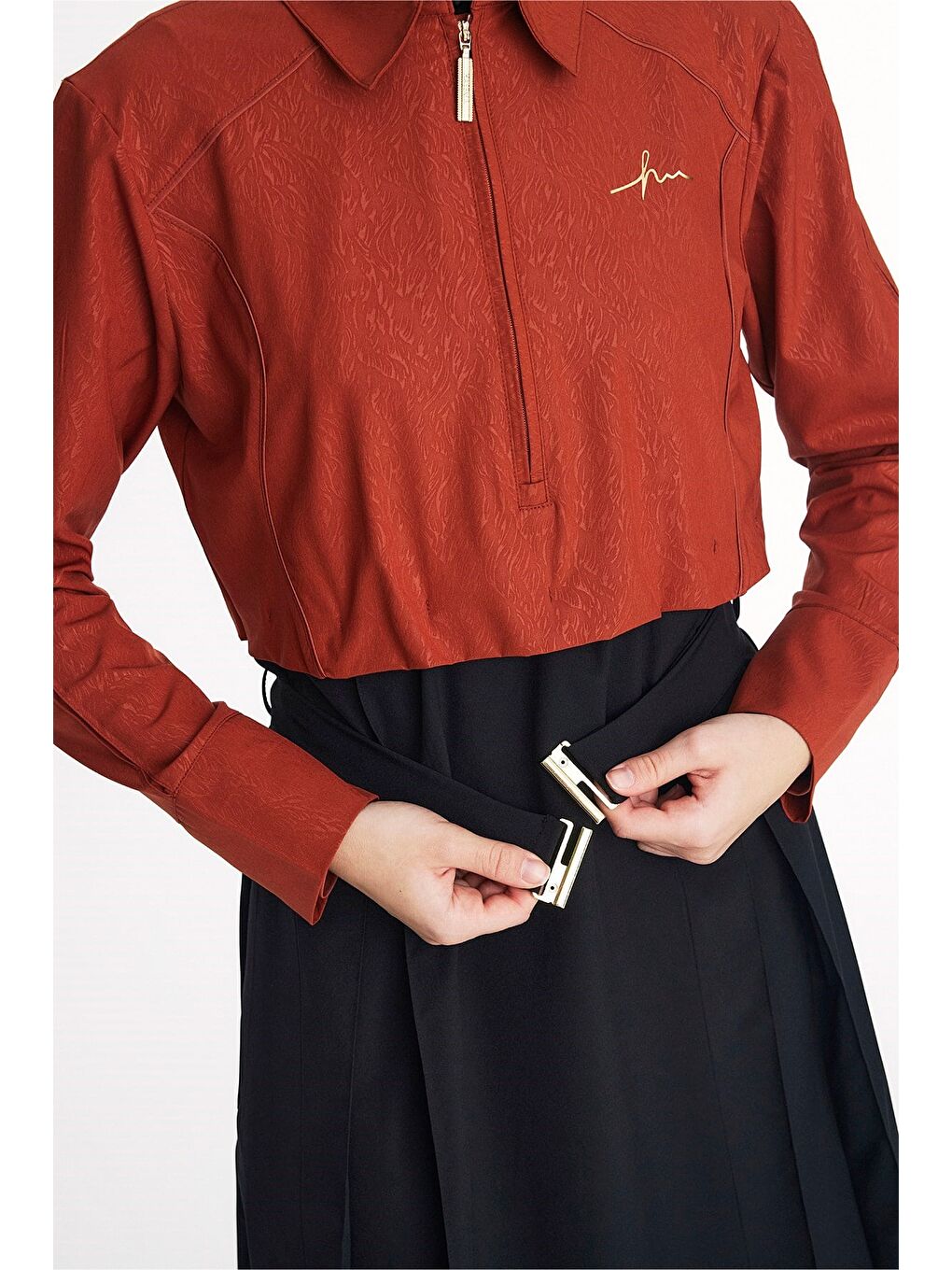 Kahverengi Vaha Koleksiyonu Dokulu Kumaş Gömlek Yaka Kiremit Renk 5 Parça Tam Tesettür Mayo Takımı 6029-6