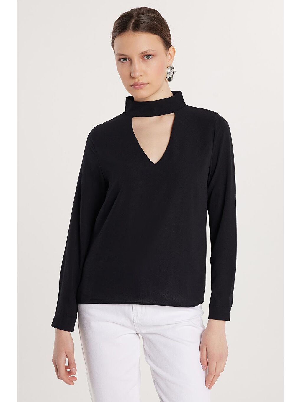 Kadın Standart Fit Choker Yaka Siyah Bluz
