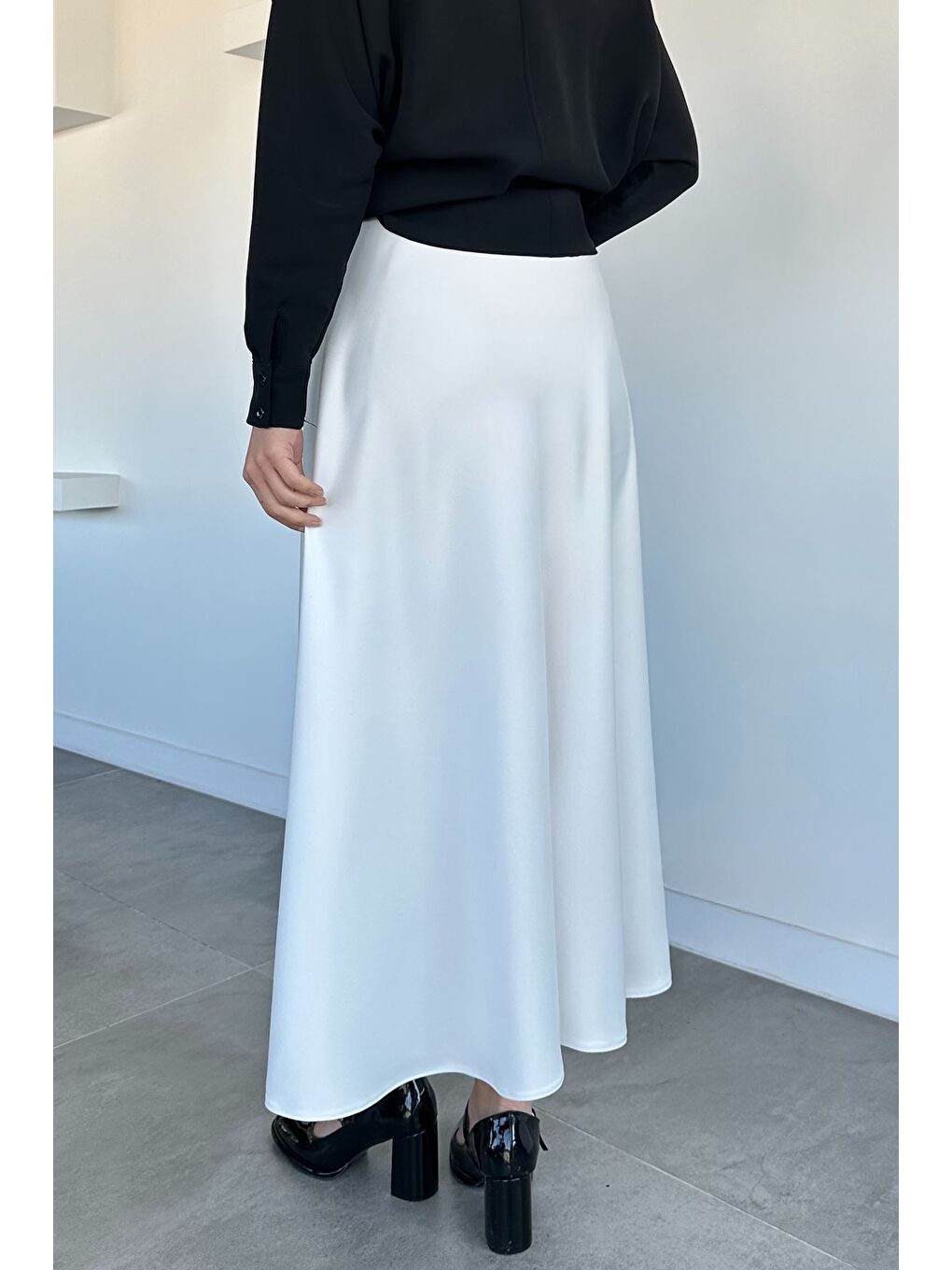 Ekru Bel Lastikli Saten Tesettür Etek-2