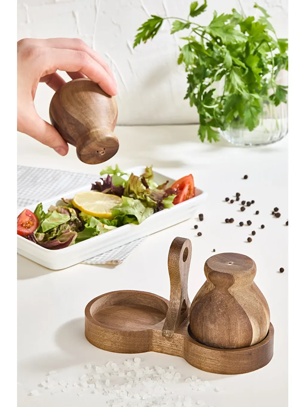 Kahverengi Akasya Ahşap Tuzluk & Biberlik Seti-1