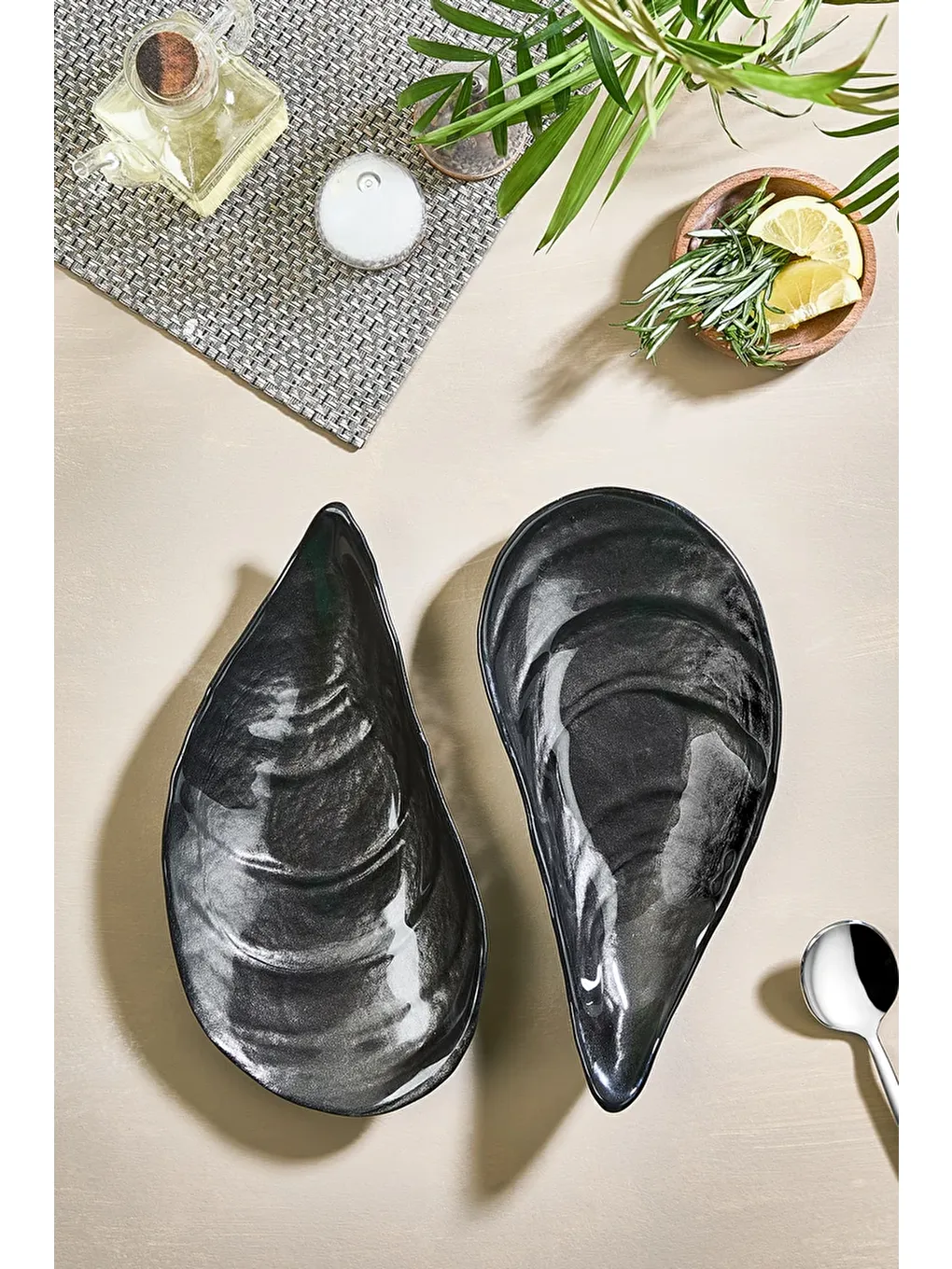 Siyah İstiridye Cam Meze Servis Tabağı - 2' Li Paket-2