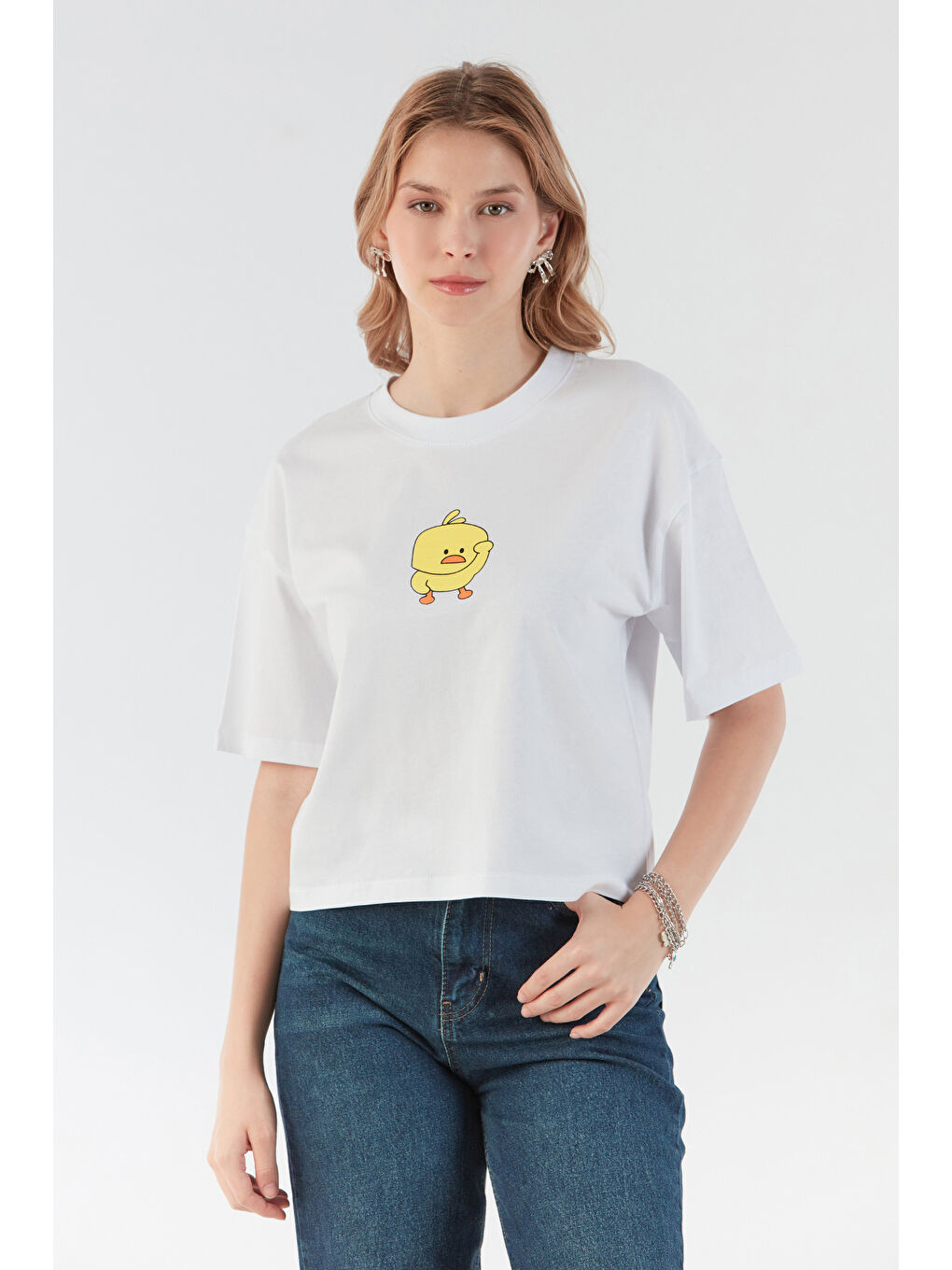 Beyaz Civciv Baskılı Kısa Kol Tişört