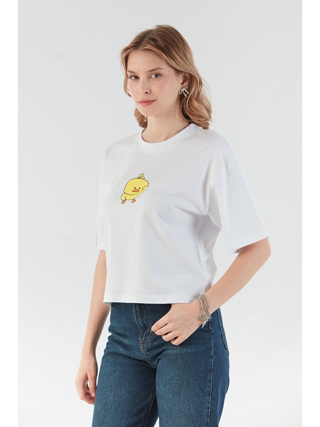 Beyaz Civciv Baskılı Kısa Kol Tişört-1
