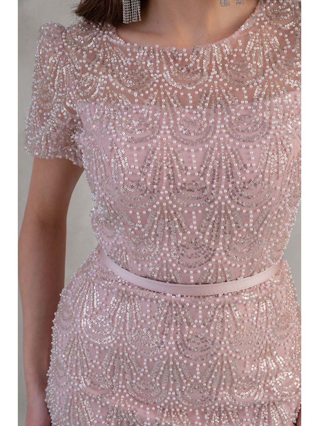 Pembe Kadın Pudra Dar Kalıp Boncuklu Midi Abiye Elbise-4