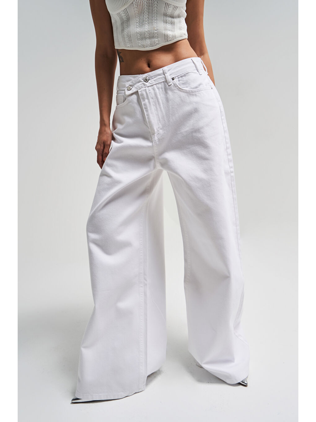 Kadın Beyaz Renk 5s5 2 Mega Baggy Fit Bol Kesim  100 Pamuk Kemer Detaylı Denim Jean-1