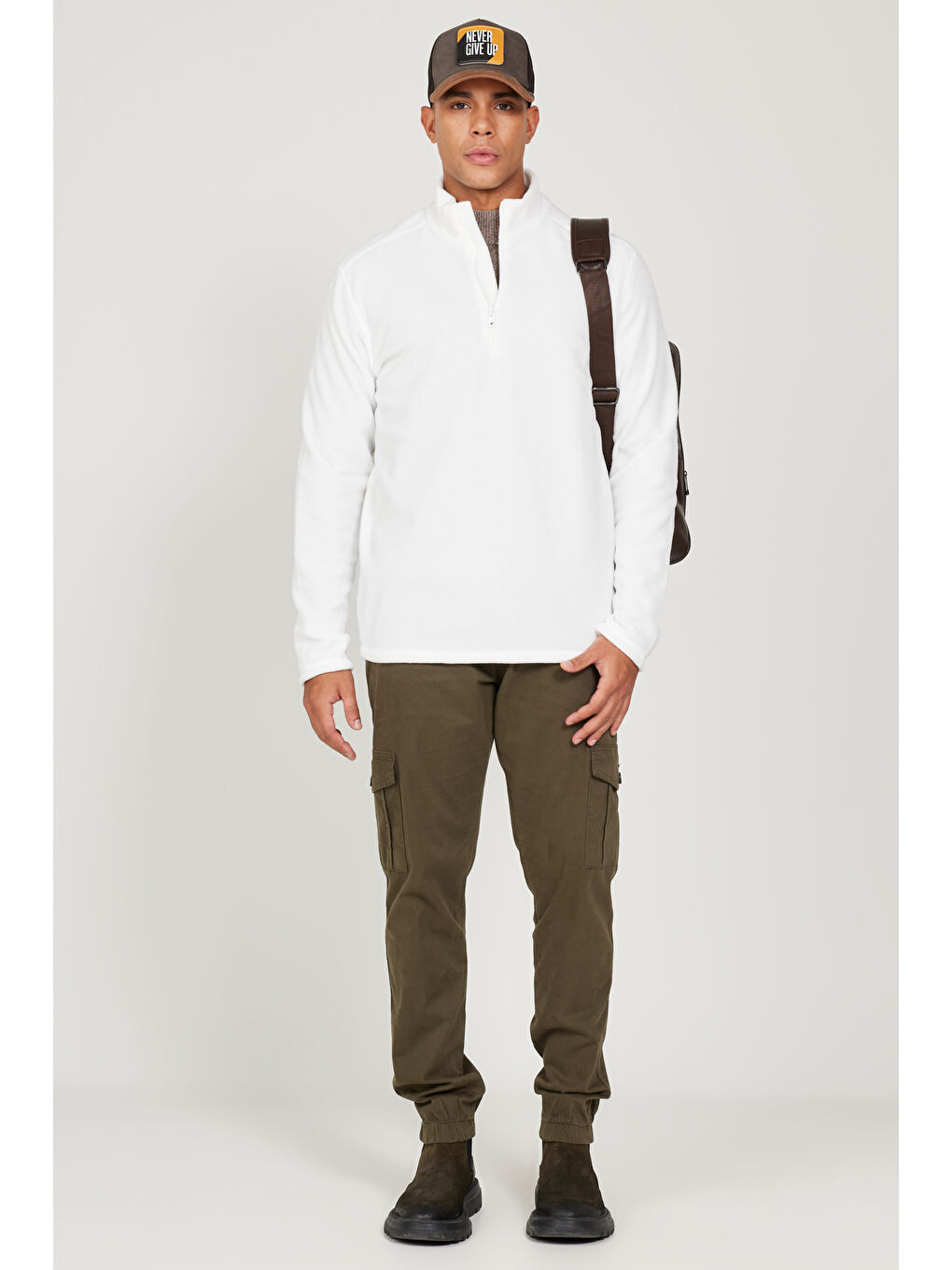 Erkek Beyaz Anti-Pilling Tüylenme Yapmayan Standart Fit Dik Yaka Polar Sweatshirt-2