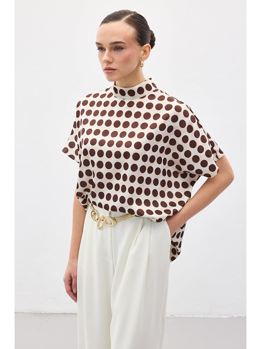 Kahverengi Yarasa Kol Salaş Bluz - Puanlı Kahve-1