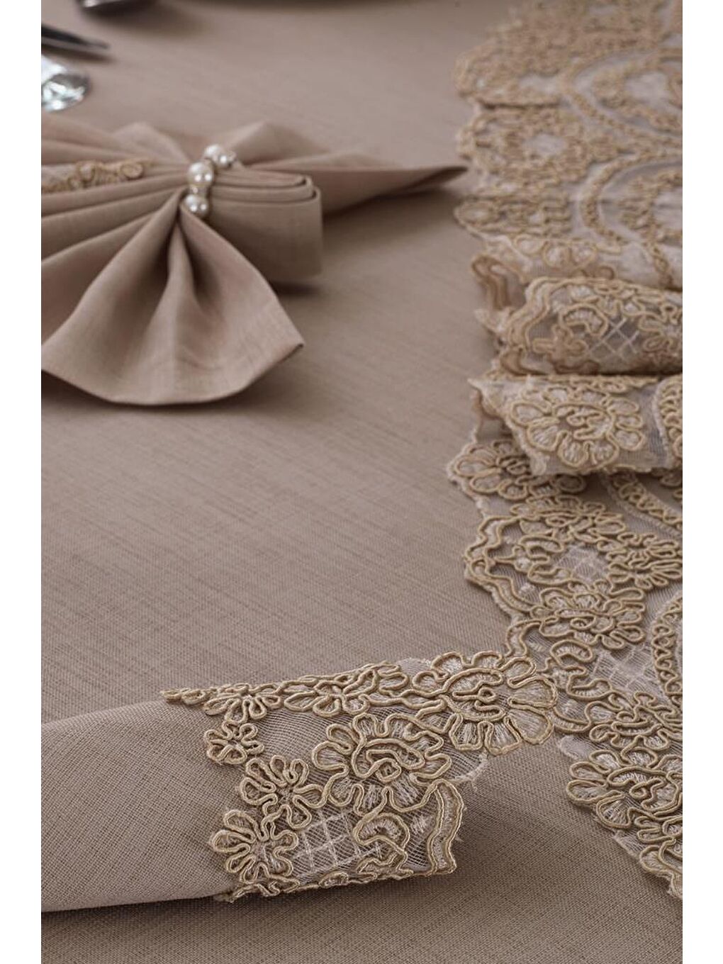 Kahverengi Lisa Masa Örtüsü Takımı 18 Parça Cappucino-7