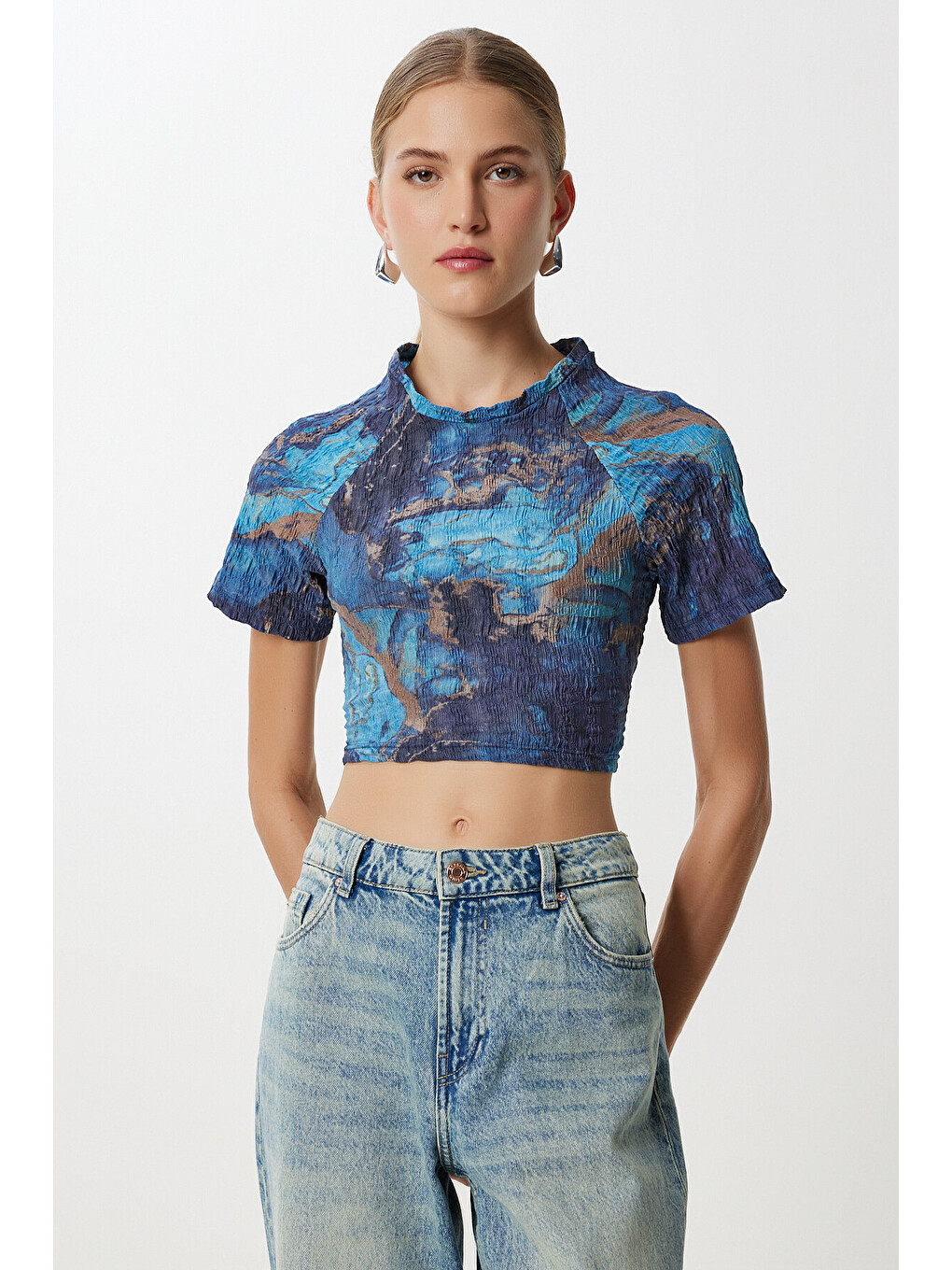 Lacivert Desenli Crop Krinkıl Bluz LACİVERT LAN0048-1