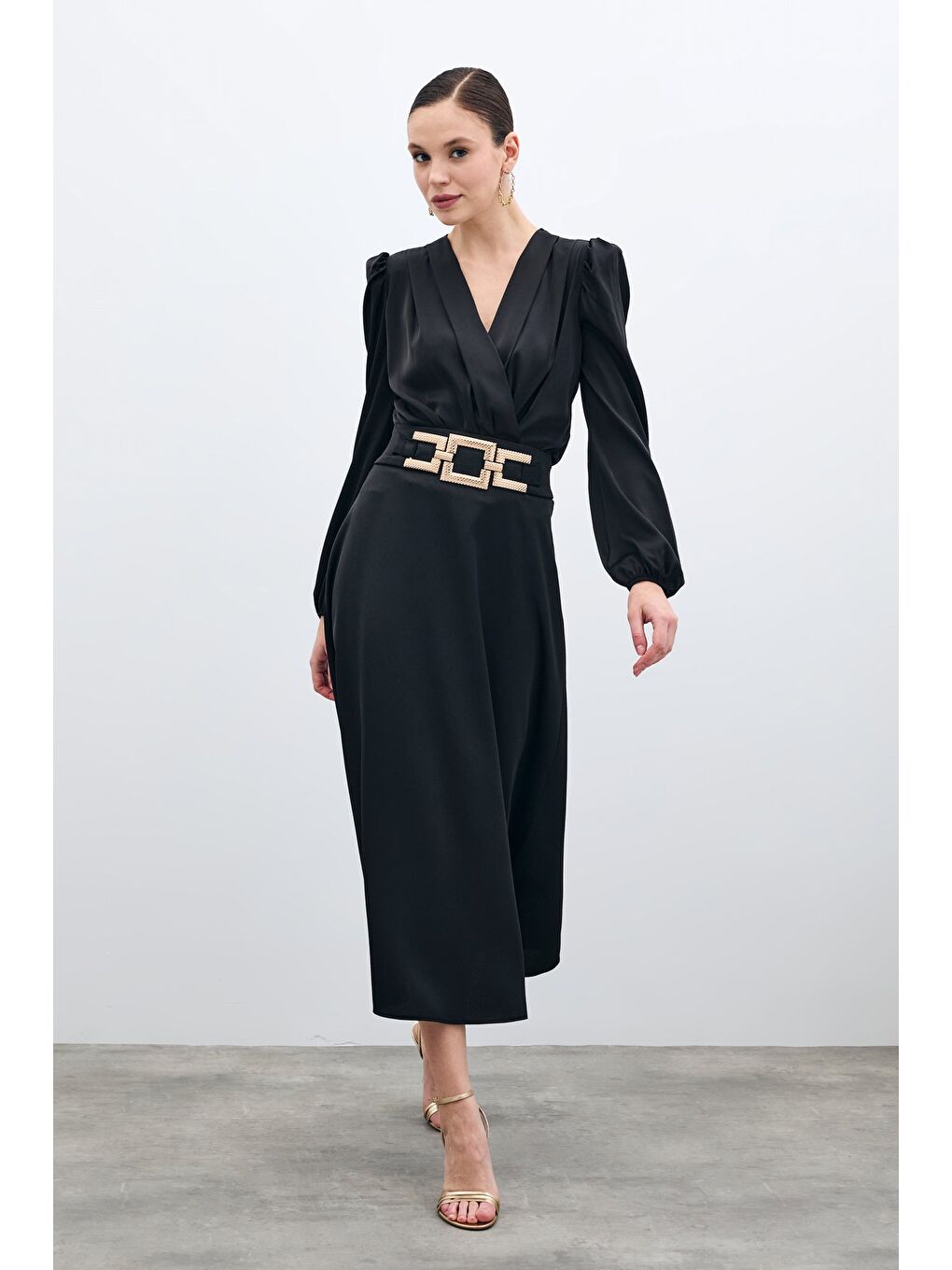 Bel Aksesuarlı Saten Krep Etek - Siyah-1