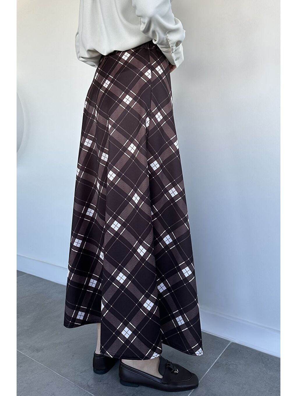 Kahverengi Kadın Ekose Desenli Tesettür Etek-5