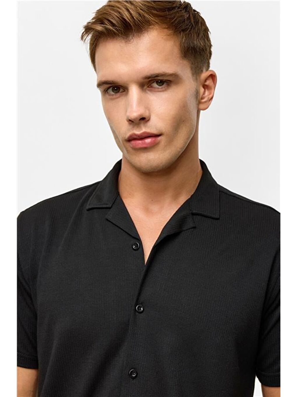 Siyah Slim Fitilli Apaş Yaka Gömlek-3