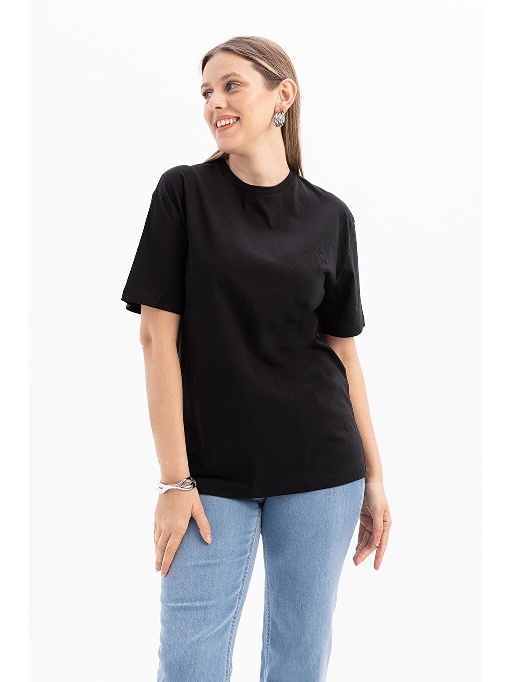 Siyah-kısa Kollu Nakış Detaylı Süprem Tshirt-2