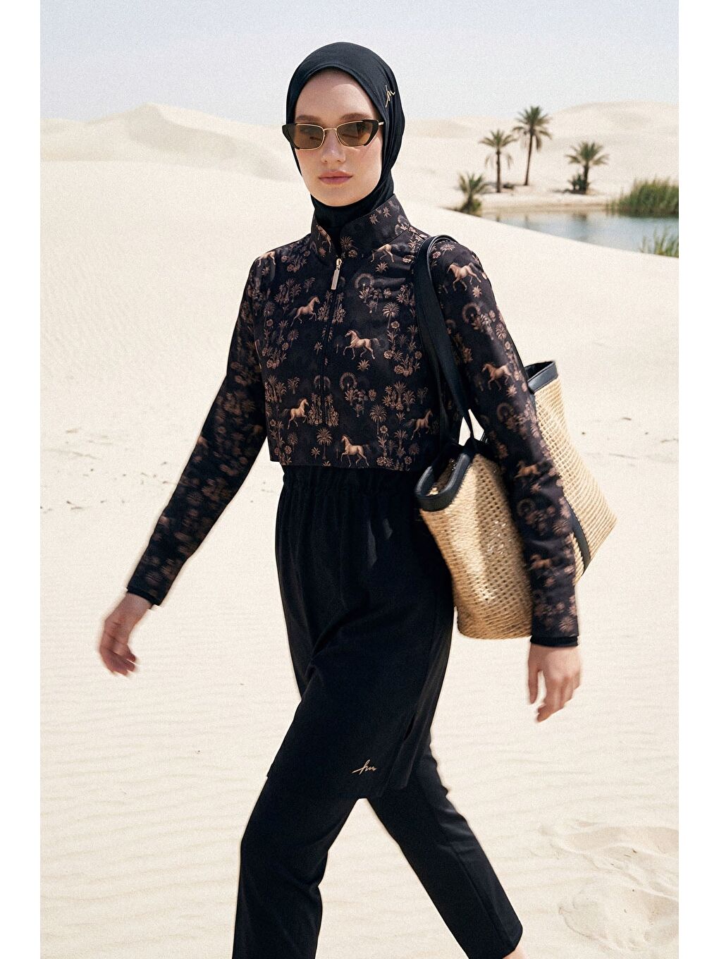 Vaha Koleksiyonu Desenli Siyah 5 Parça Tam Tesettür Mayo Takımı 6035