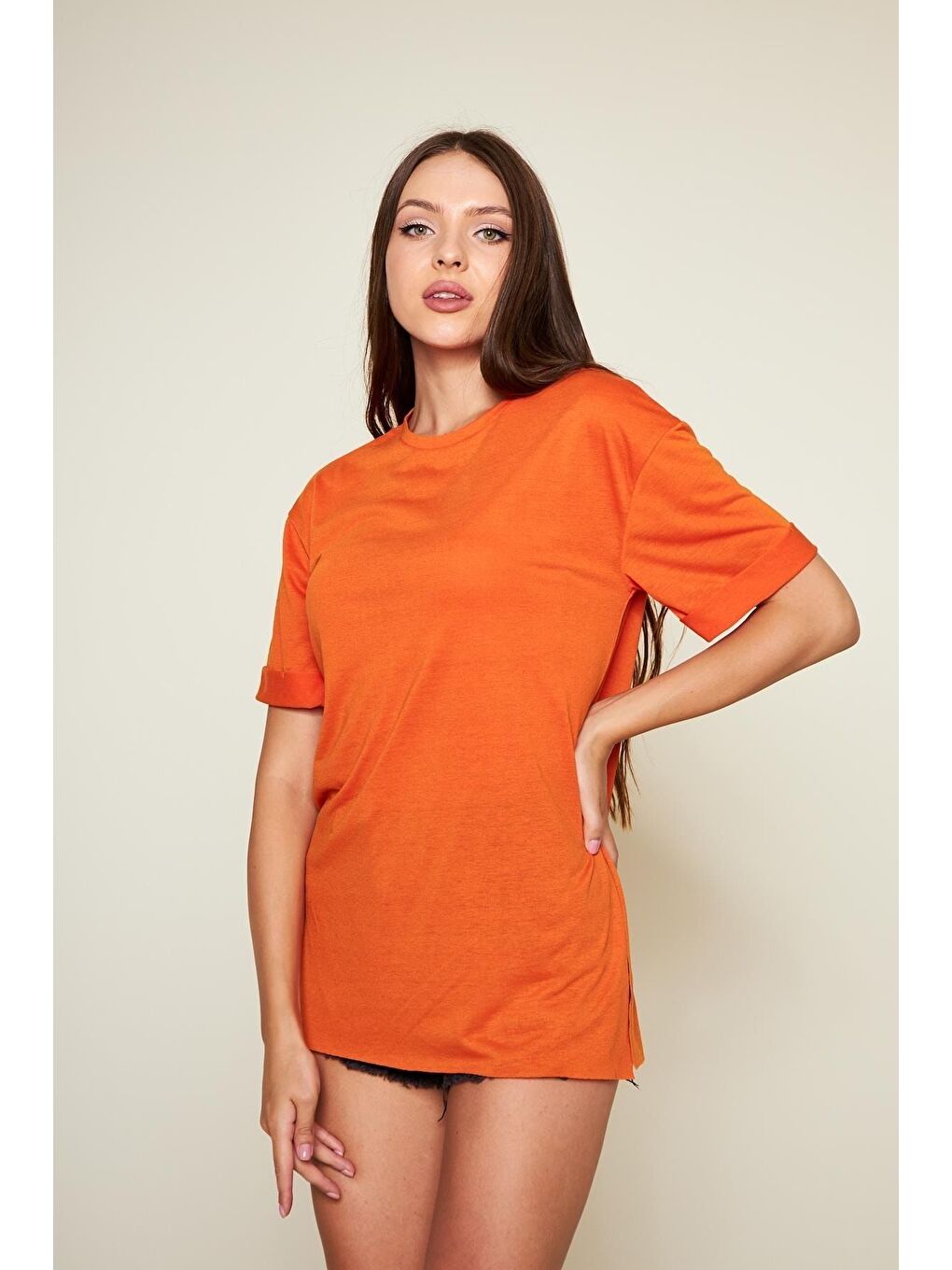 Turuncu Kadın Kol Katlı Yırtmaçlı Salaş Oversize Tshirt-2