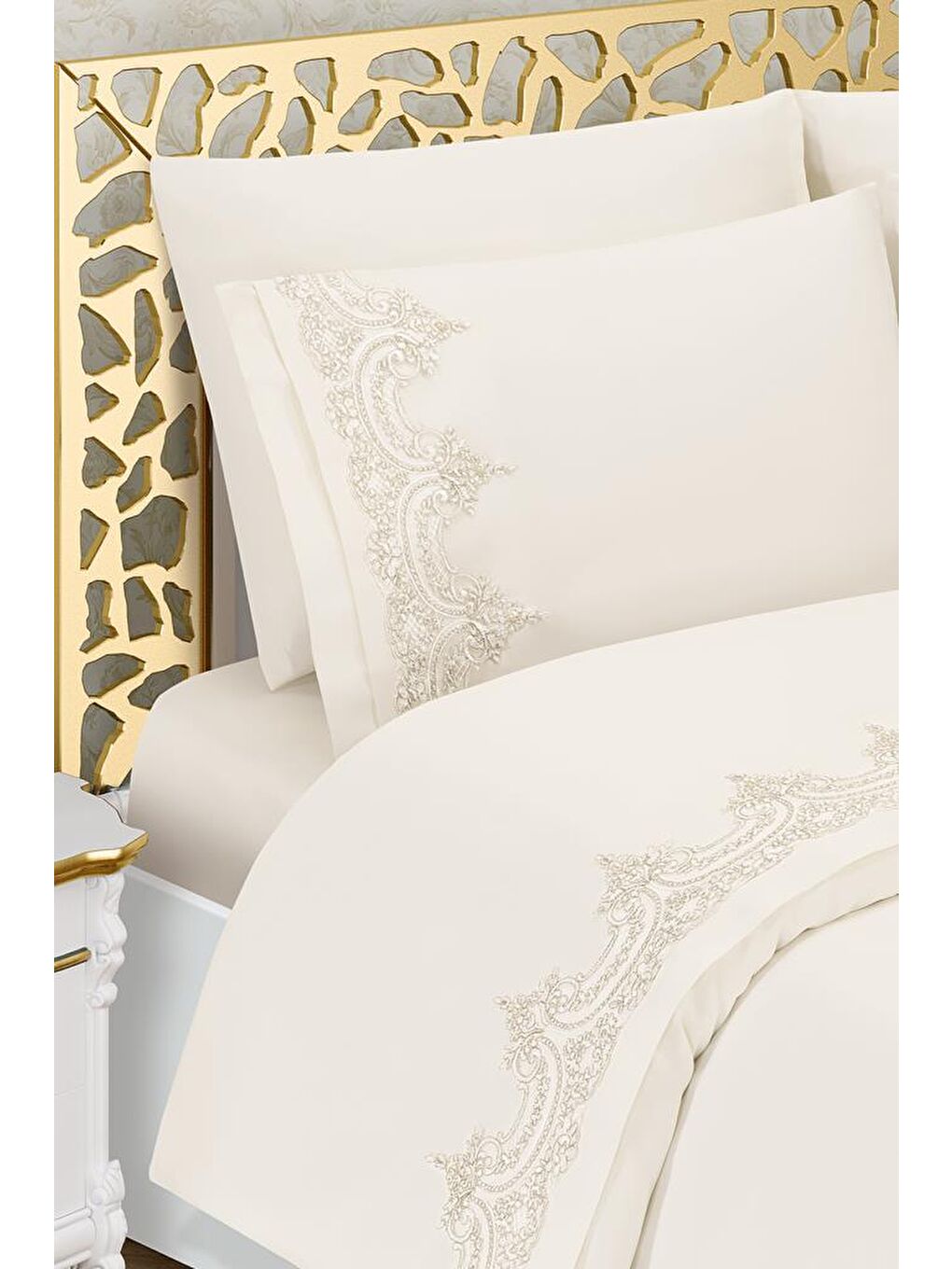 Ekru Şevval Fransız Güpürlü Çeyizlik Nevresim Takımı Krem-3