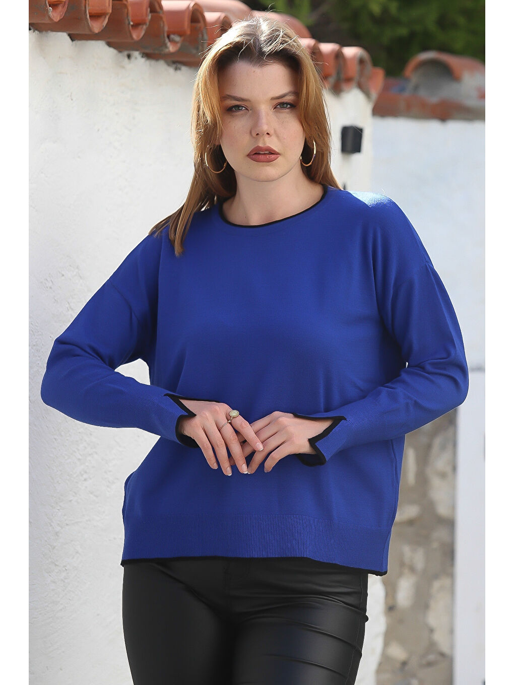 Mavi Yuvarlak Yaka Uzun Kol Arkası Düğmeli Casual Triko Kazak 65 65-3