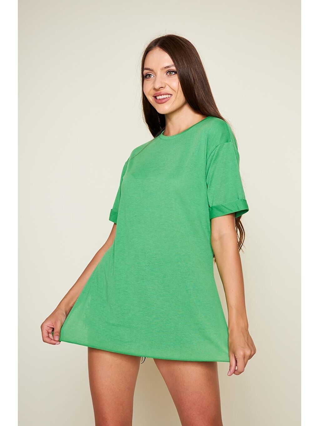 Yeşil Kadın Kol Katlı Yırtmaçlı Salaş Oversize Tshirt-5