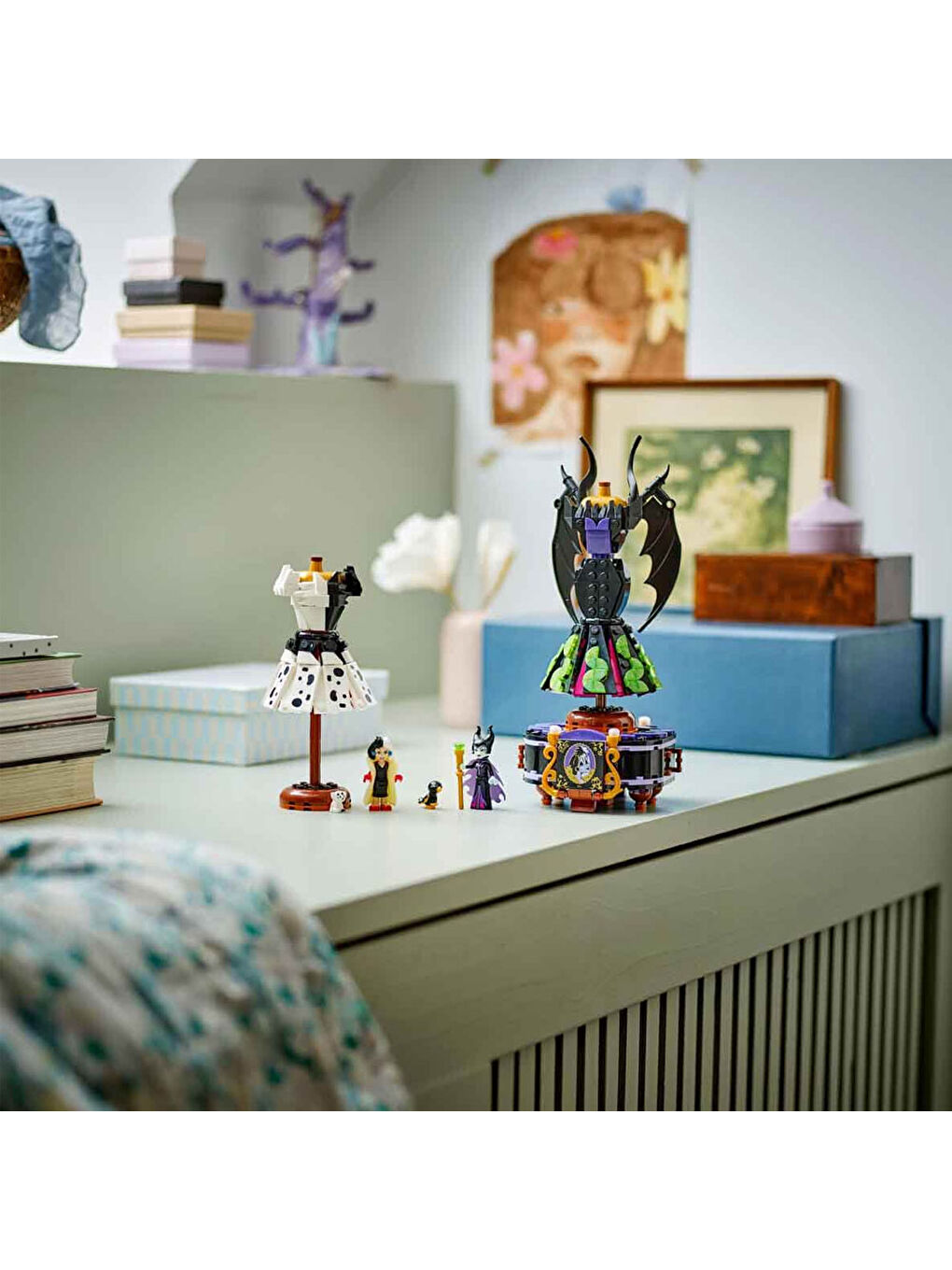 Disney Kötüleri Malefiz in ve Cruella De Vil in Elbiseleri 43262-7