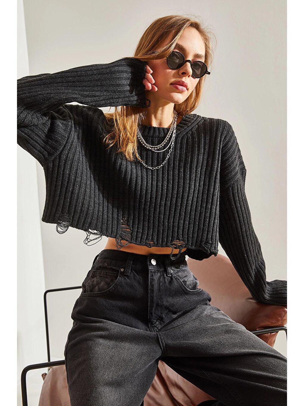 Antrasit Kadın Bisiklet Yaka Yırtık Detaylı Crop Triko Kazak-4