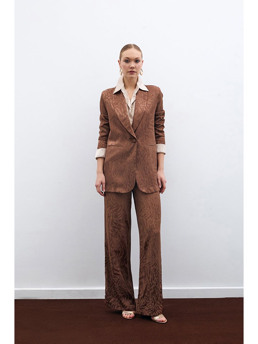 Kahverengi Desenli Saten Pantolon - Kahve-1