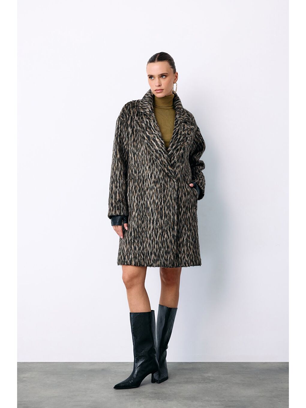 Siyah Cepli Leopar Kaban - Leopar-1