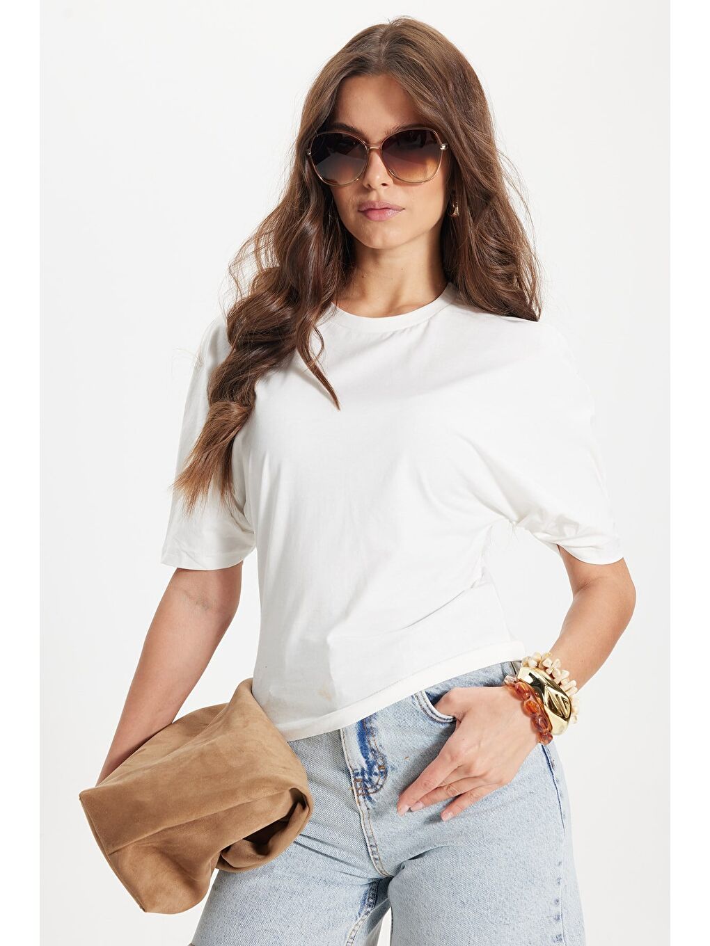 Kadın Oversize Geniş Kesim %100 Pamuk Bisiklet Yaka Yarasa Kol Ekru Tişört