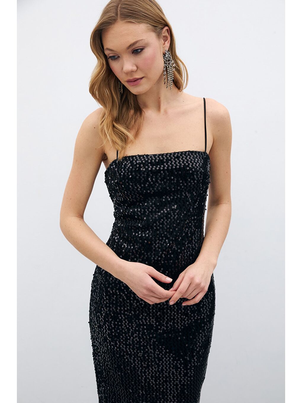 Kadife Payetli Uzun Elbise - Siyah-6