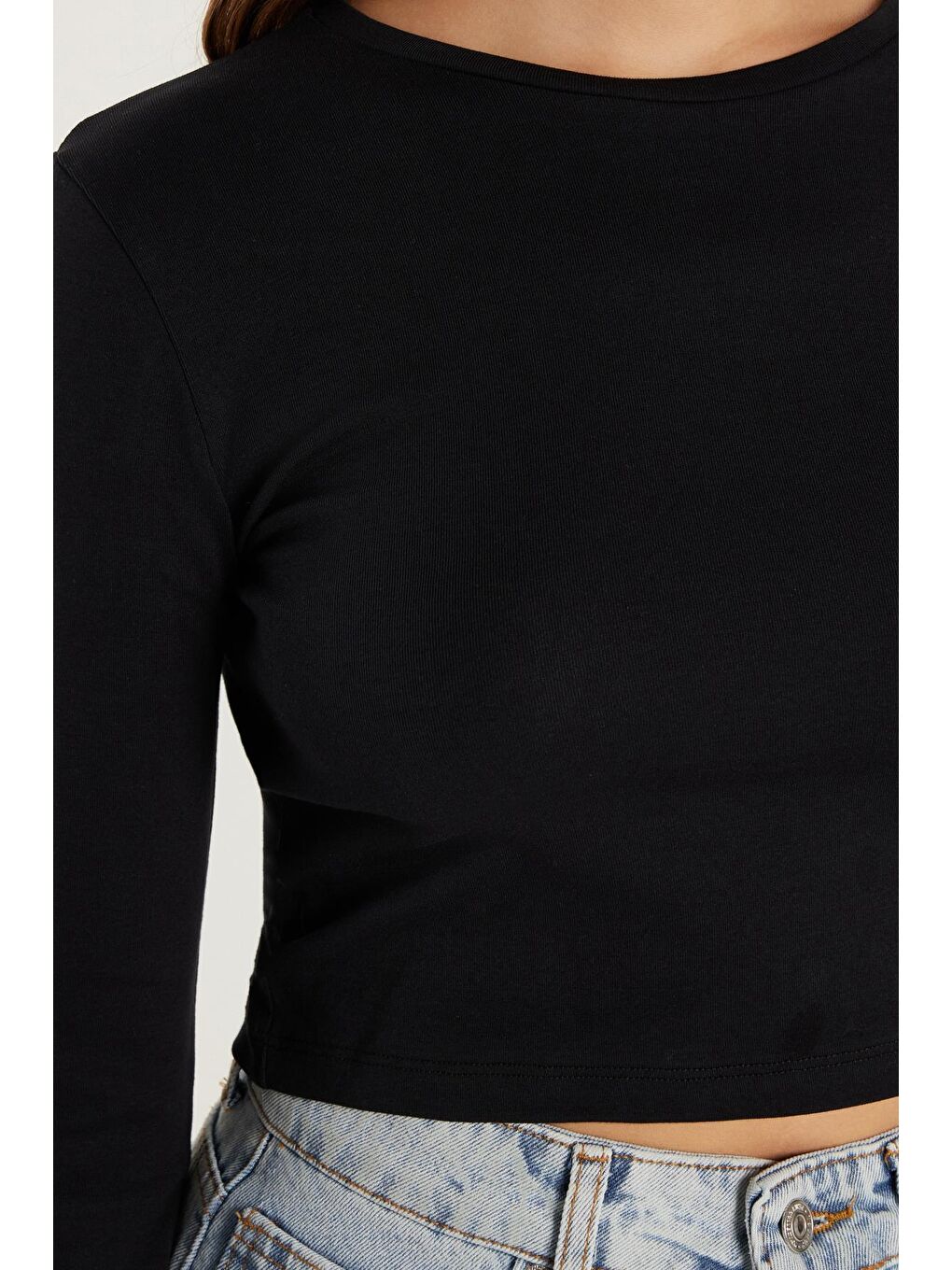 Kadın Slim Fit Dar Kesim Uzun Kollu Bisiklet Yaka Siyah Bluz-2