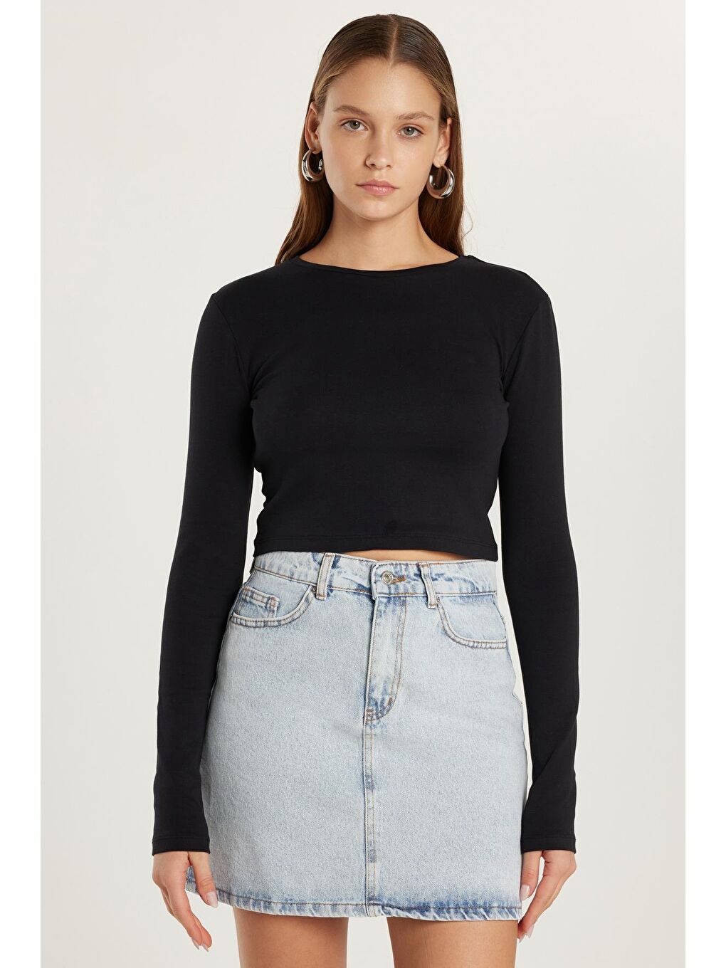 Kadın Slim Fit Dar Kesim Uzun Kollu Bisiklet Yaka Siyah Bluz-3