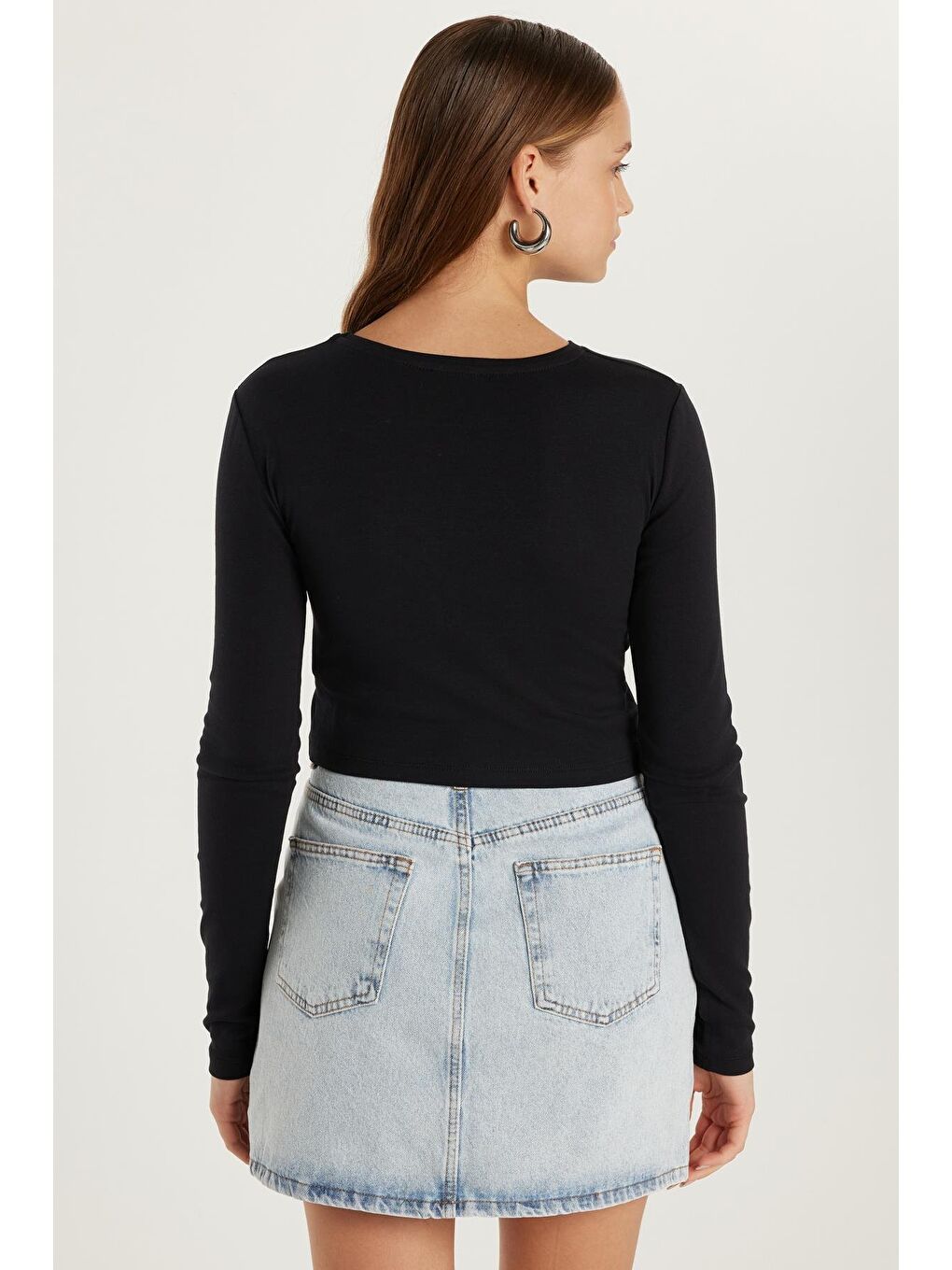 Kadın Slim Fit Dar Kesim Uzun Kollu Bisiklet Yaka Siyah Bluz-4