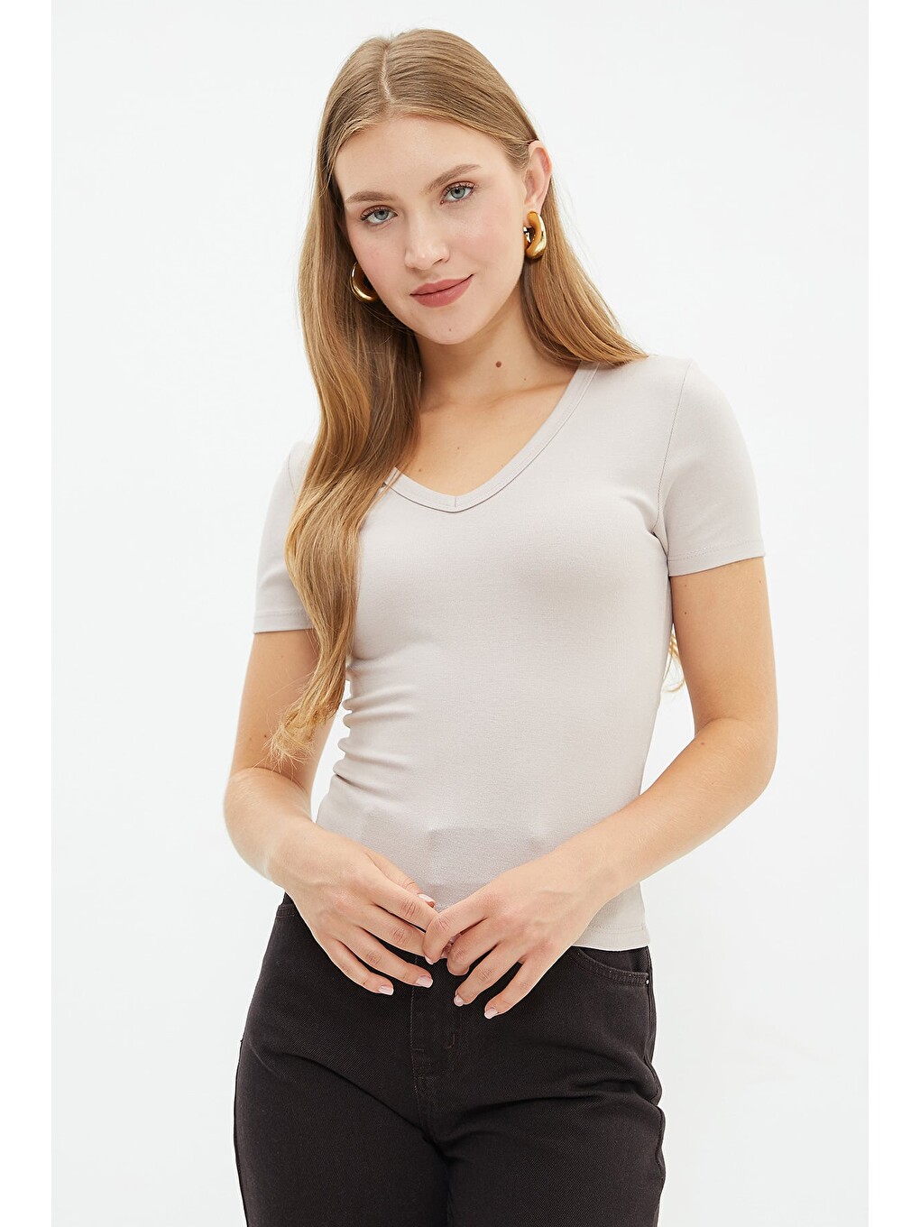 Bej Basic V Yaka Slim Fit Tişört-3