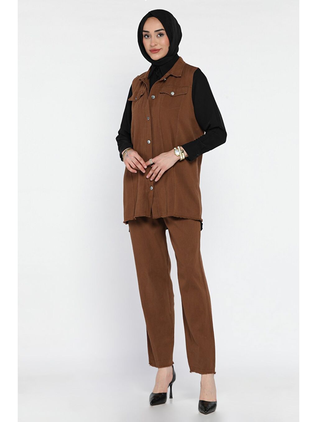Kahverengi Tesettür Gabardin Yelek Pantolon İkili Takım-2