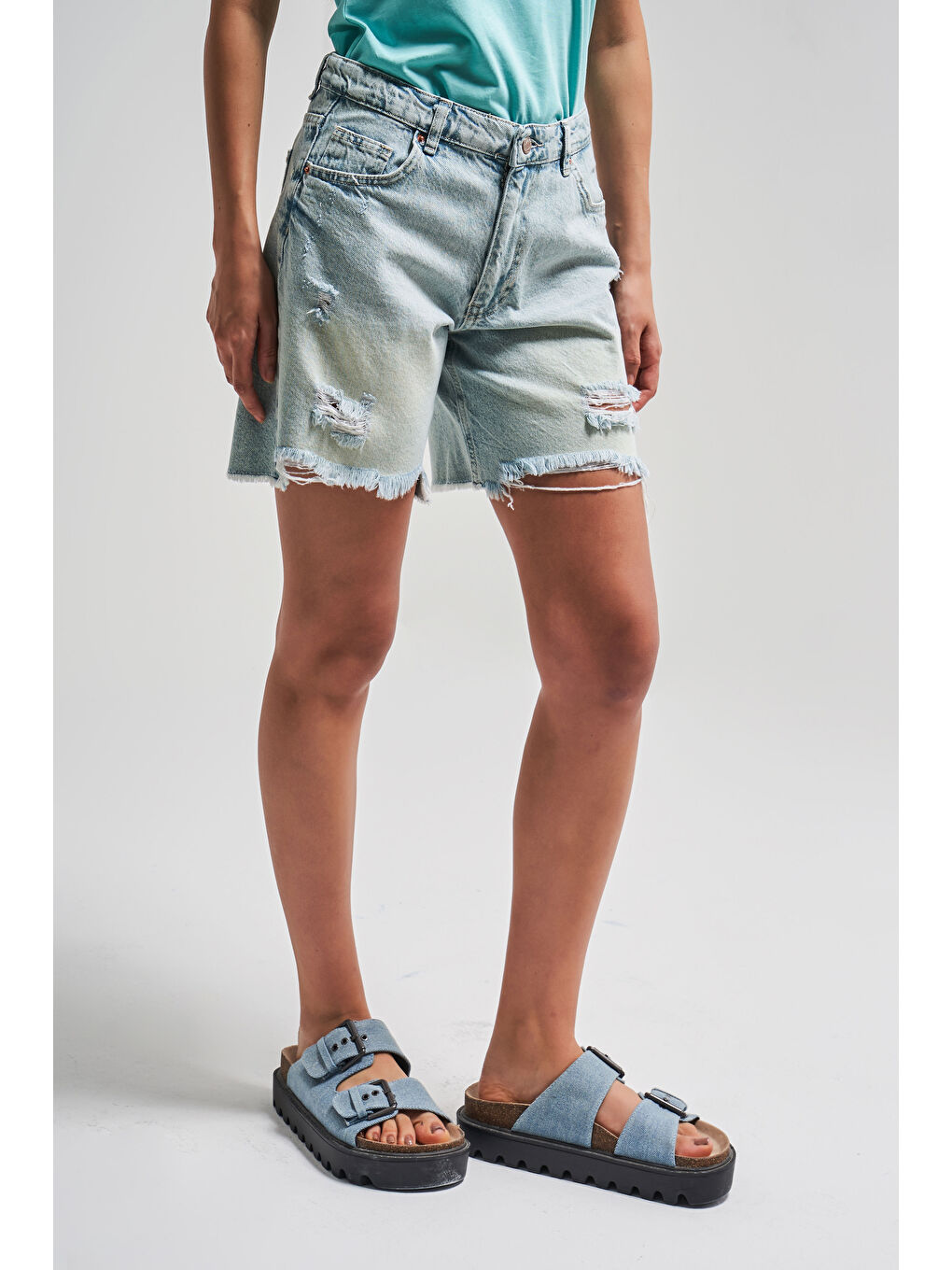 Yeşil Kadın G Jean Rengi 12s5 80 Midi Boy Yırtık Detaylı  100 Pamuk Denim Şort