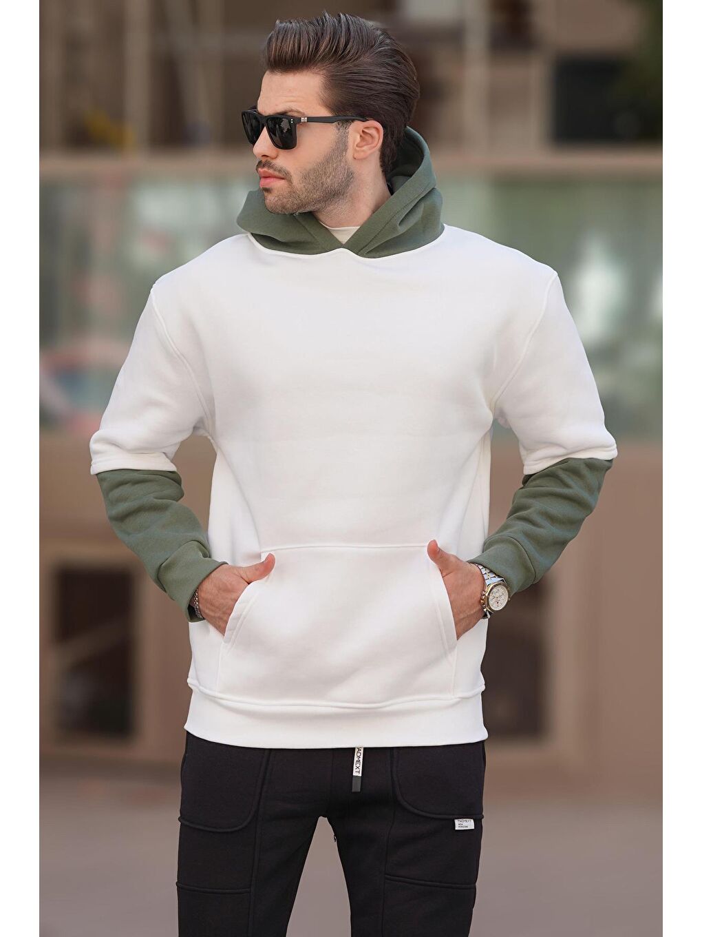 Madmext Ekru Kapüşonlu Cep Detaylı Erkek Sweatshirt 7071