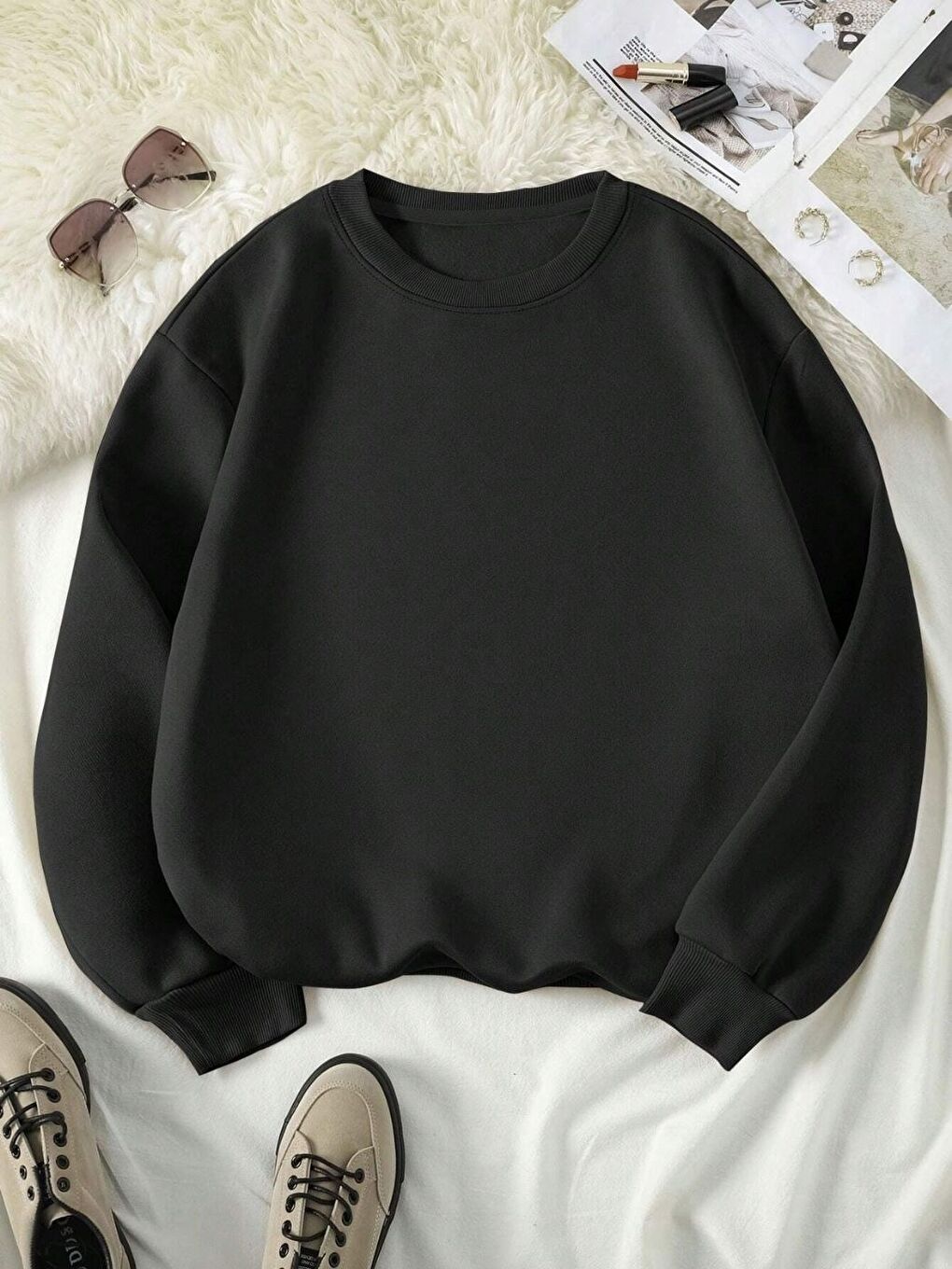 Trendseninle Kadın Siyah Hayvan Sevgisi Baskılı Bisiklet Yaka Oversize Sweatshirt - 1
