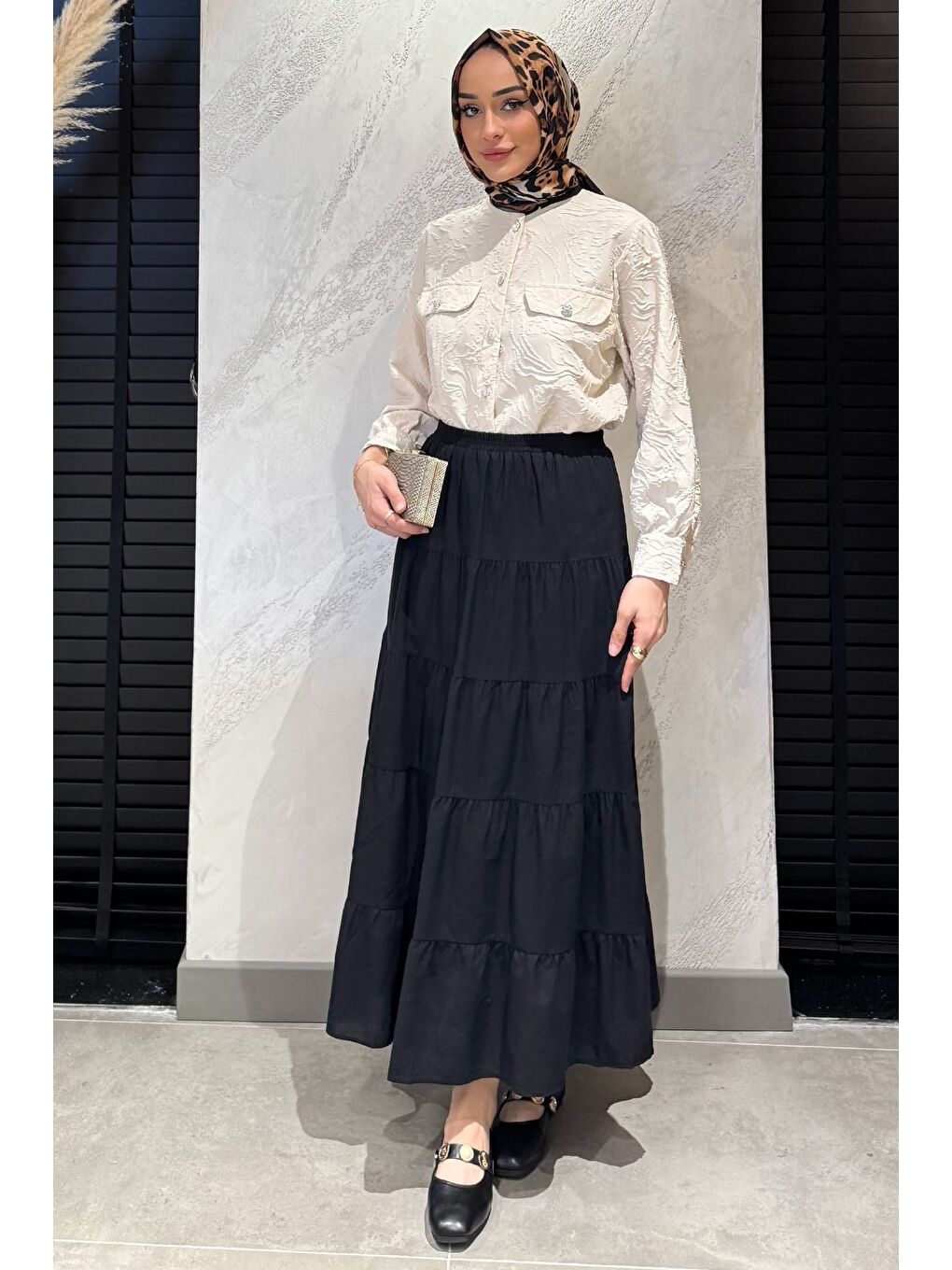 Siyah Kadın Bel Lastikli Katlı Ve Pileli Tesettür Etek-1